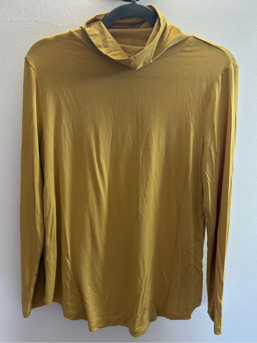 NWOT JM Collection Yellow Turtleneck PM